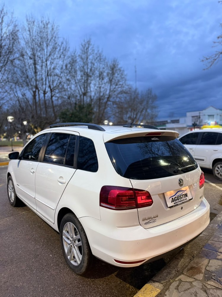 Volkswagen SURAN Highline — foto 2