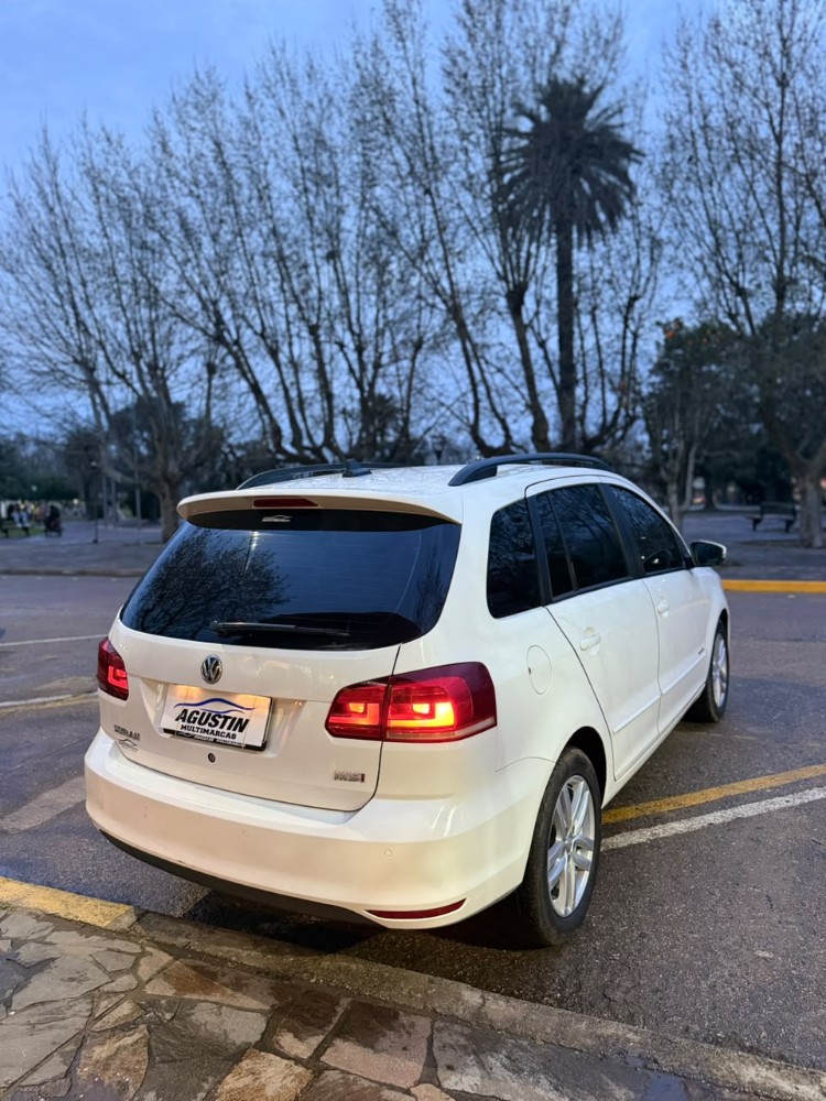Volkswagen SURAN Highline — foto 3