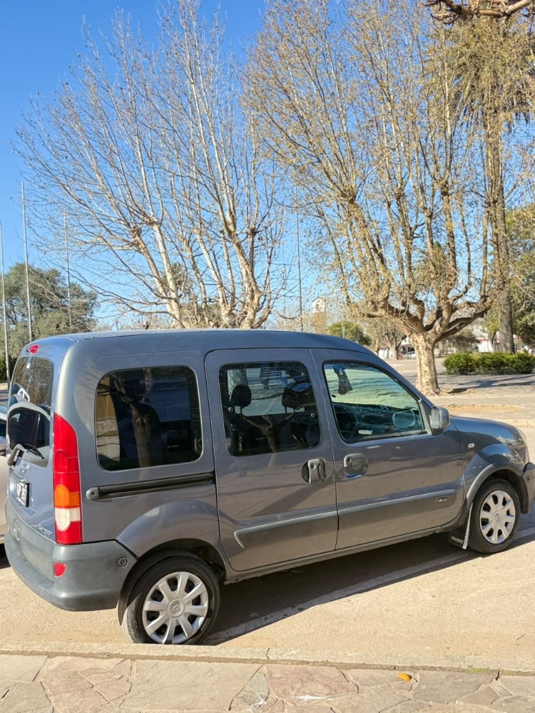 Renault Kangoo 1.6 — foto 2