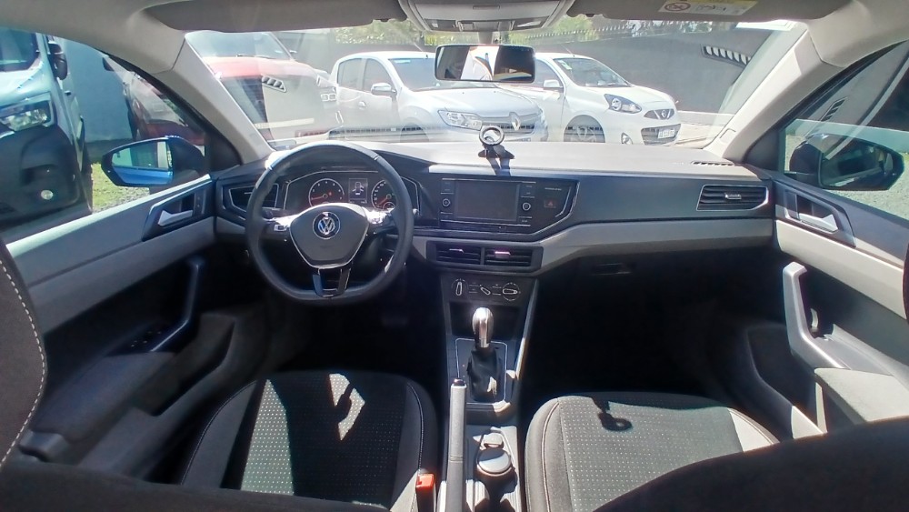 Volkswagen POLO 4P 1,6 Comfortline Tipt — foto 6
