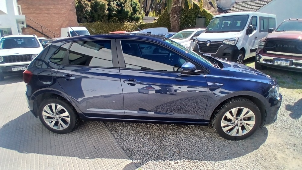Volkswagen POLO 4P 1,6 Comfortline Tipt — foto 12