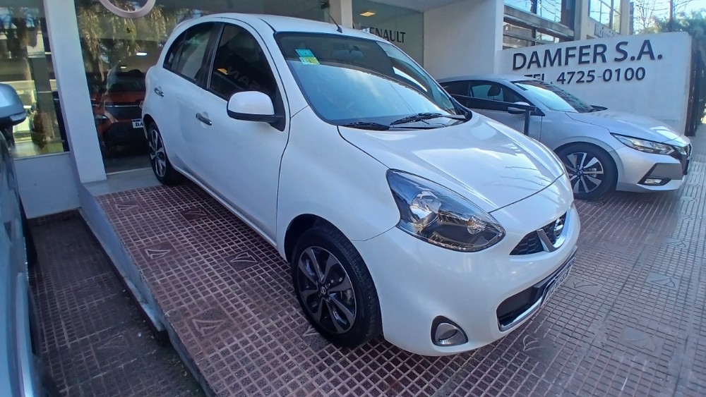 Nissan MARCH 5P 1,6 Acenta ABS — foto 2