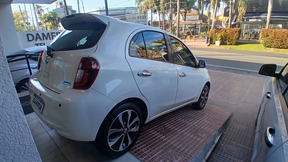 Nissan MARCH 5P 1,6 Acenta ABS — foto 6