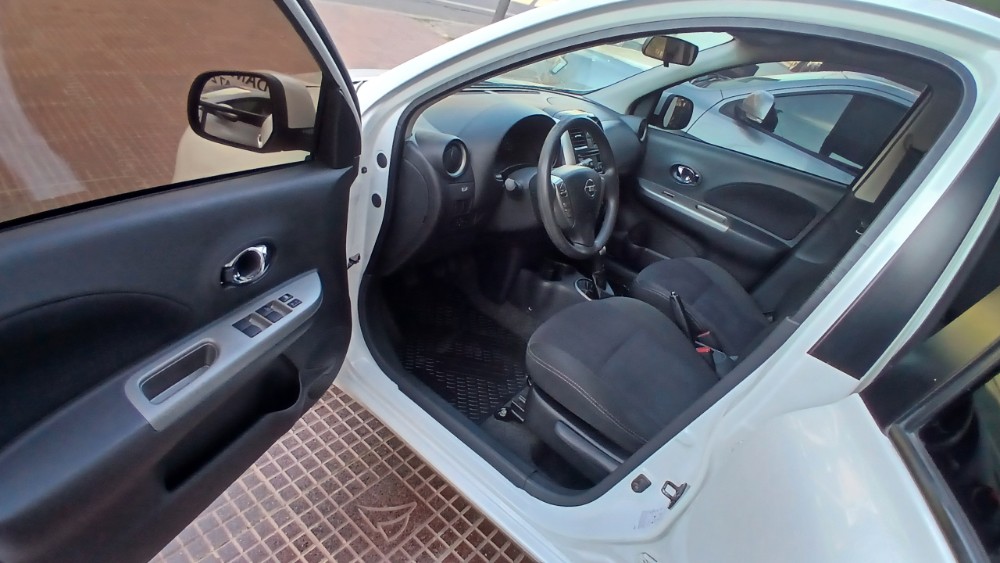 Nissan MARCH 5P 1,6 Acenta ABS — foto 9