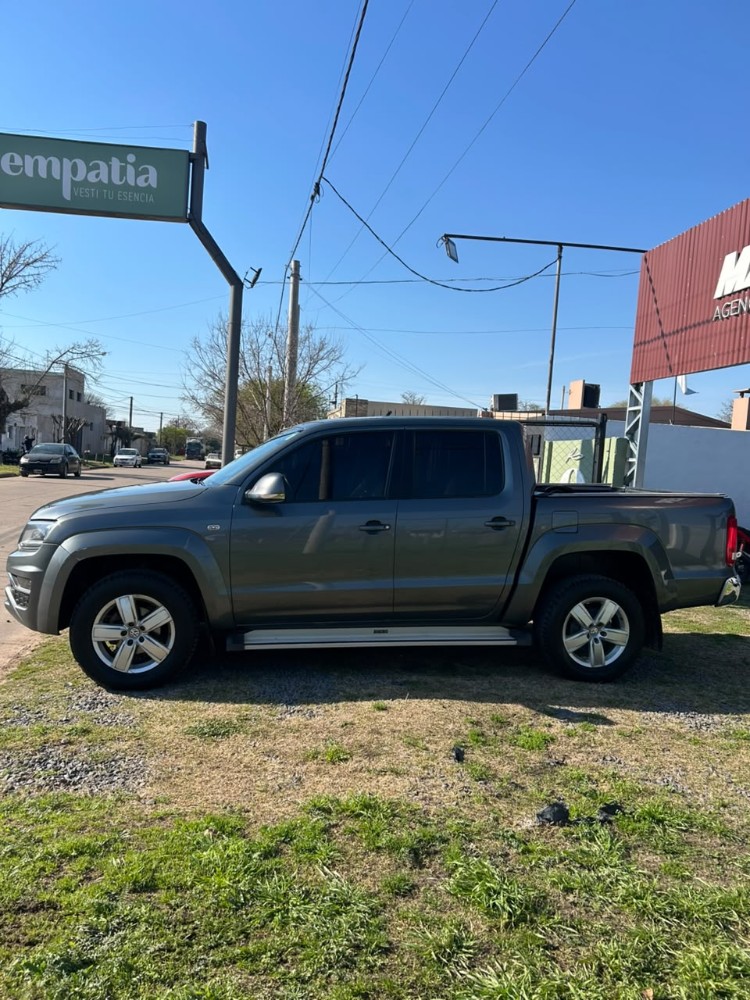 Volkswagen AMAROK PICK - UP D/C 2,0 Diesel 180CV 4X2 Highline Pack — foto 5