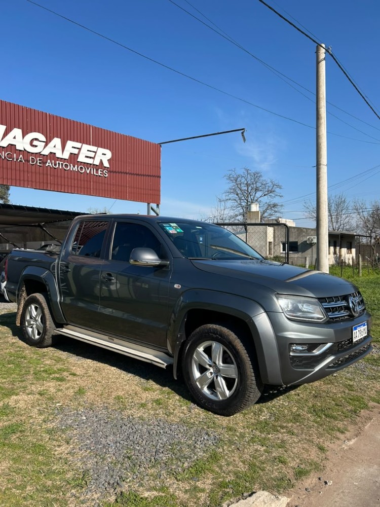 Volkswagen AMAROK PICK - UP D/C 2,0 Diesel 180CV 4X2 Highline Pack — foto 13