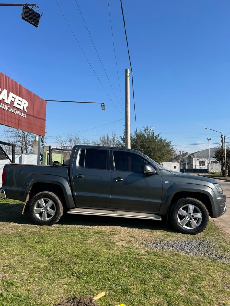 Volkswagen AMAROK PICK - UP D/C 2,0 Diesel 180CV 4X2 Highline Pack — foto 14