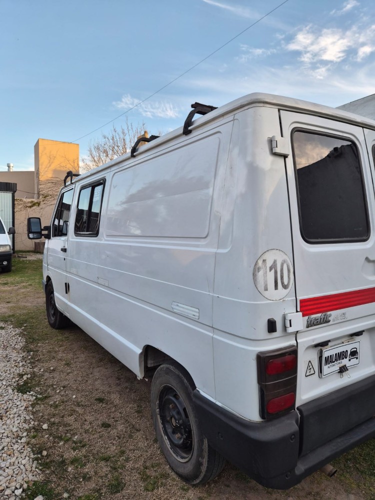 Renault Trafic  Furgón  — foto 8