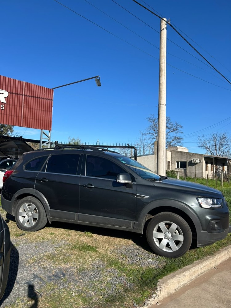 Chevrolet CAPTIVA 5P 2,4 Ls Fwd 4X2 2017 — foto 2