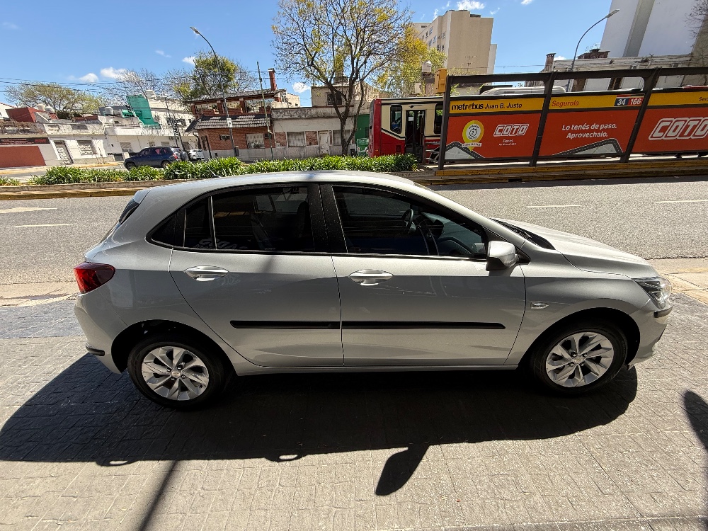 Chevrolet Onix 5P 1,2 Lt — foto 7