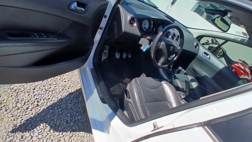 Peugeot 308 5P 2,0 Feline — foto 8