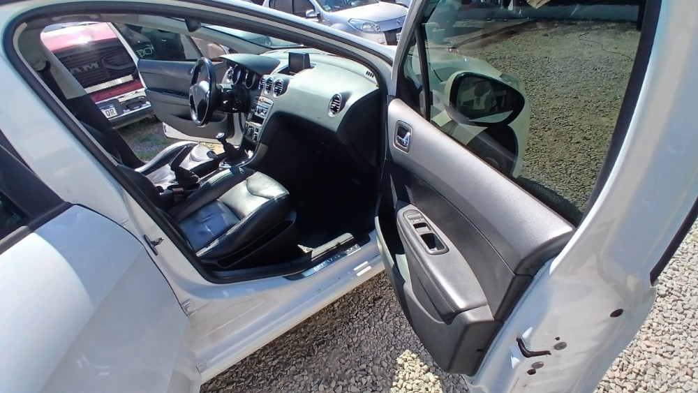 Peugeot 308 5P 2,0 Feline — foto 15