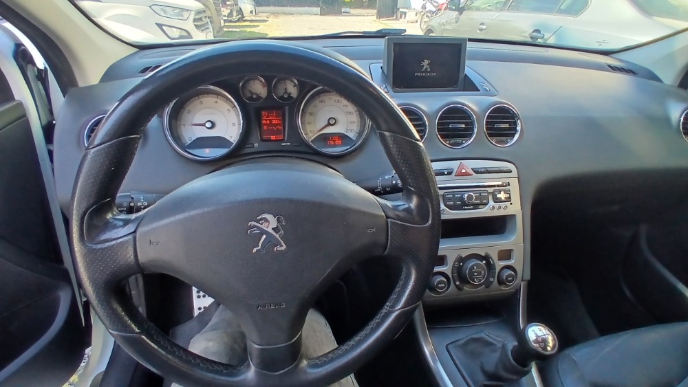 Peugeot 308 5P 2,0 Feline — foto 16