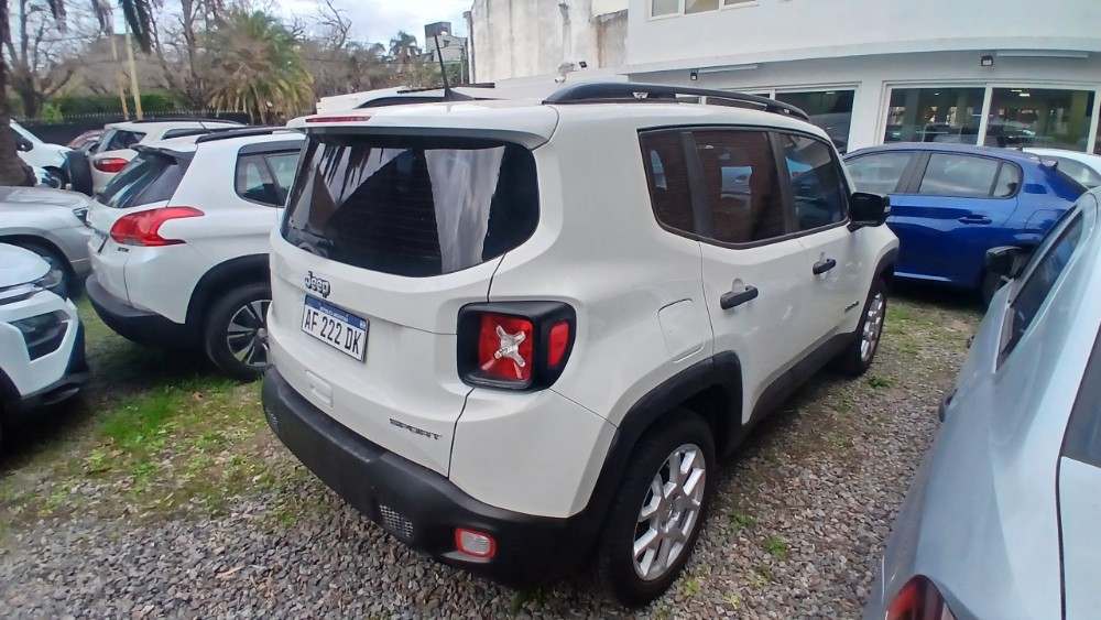 Jeep RENEGADE 5P 1,8 6AT Sport 4X2 — foto 8