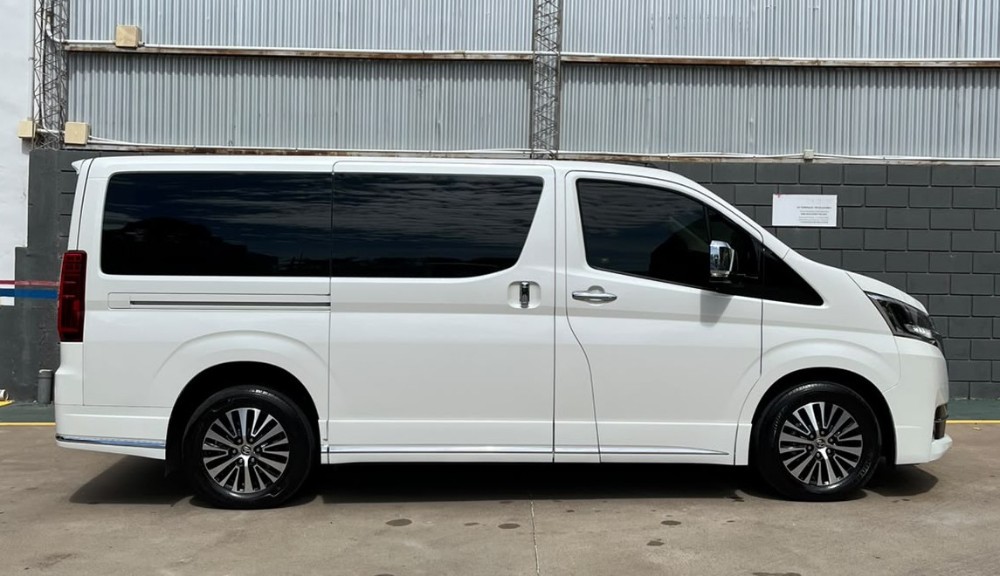 Toyota HIACE WAGON 2.8 TDI 6AT 10A — foto 5