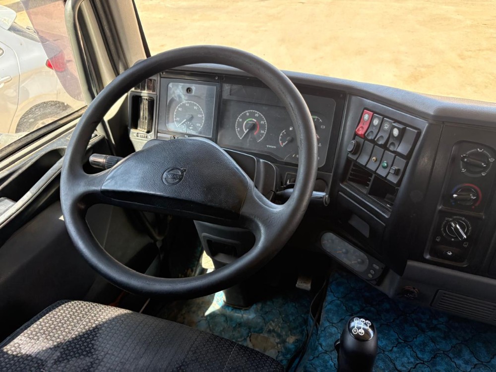 Volvo Tractor VM310 — foto 2