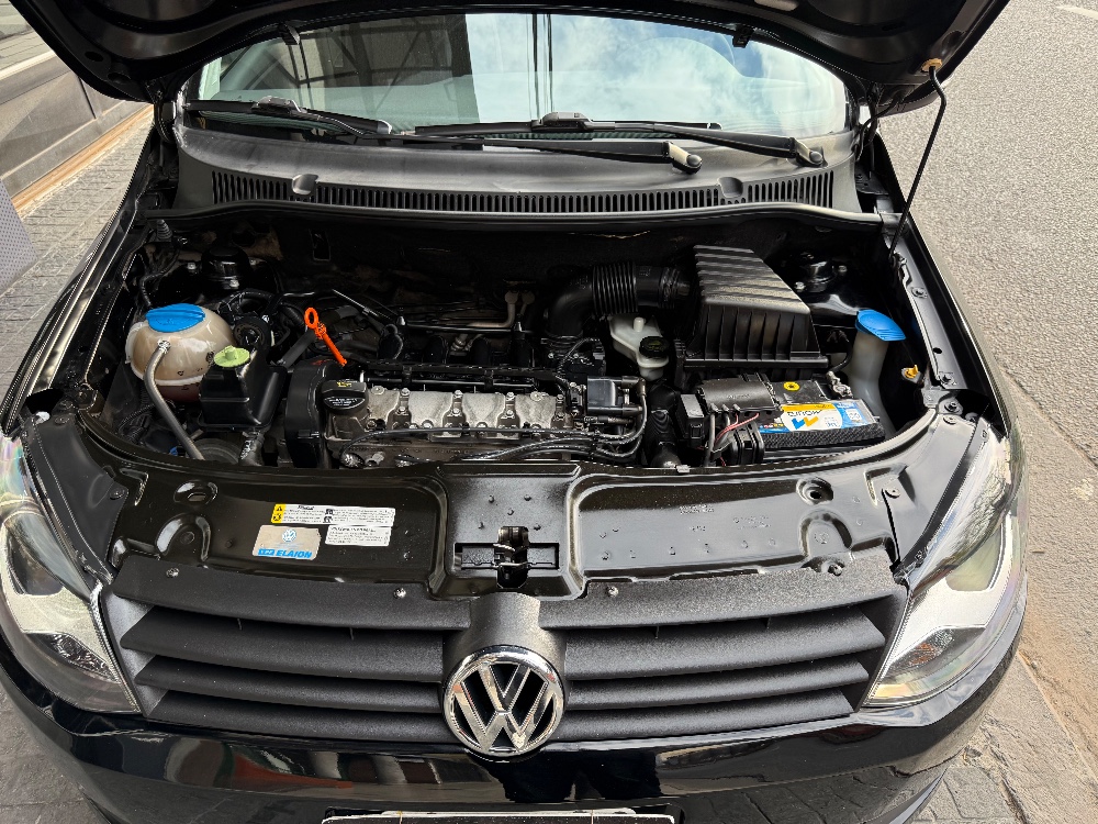 Volkswagen FOX 5P 1,6 Comfortline Pack — foto 17