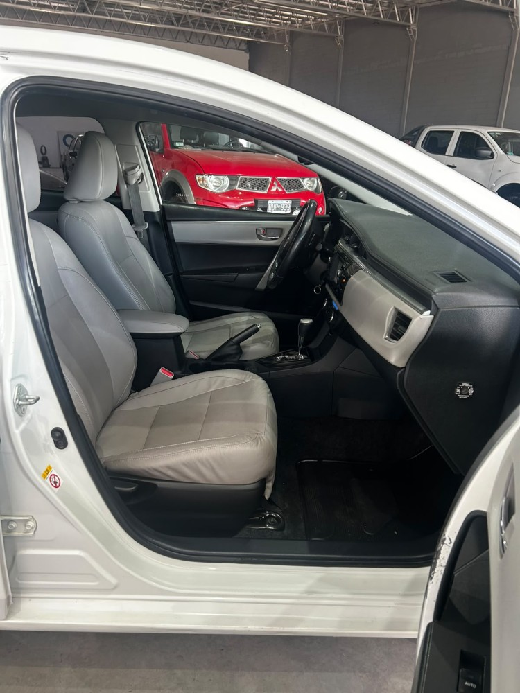 Toyota COROLLA XEI CVT  — foto 6