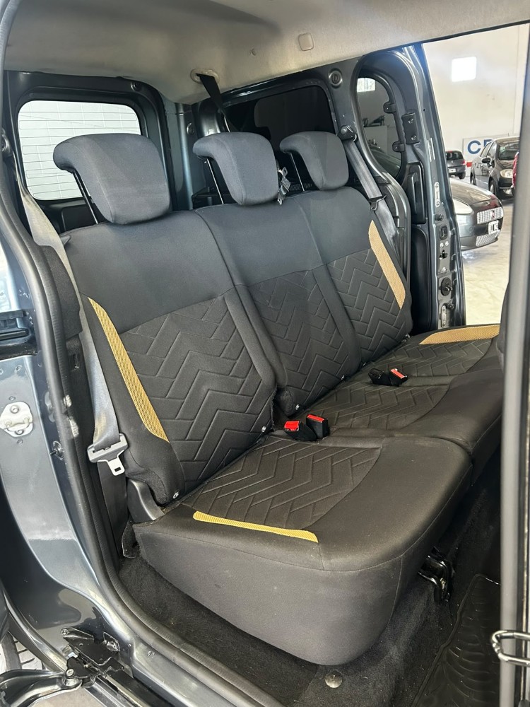 Renault KANGOO STEPWAY — foto 6