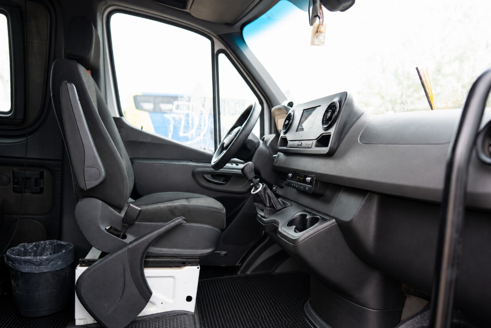 Mercedes-Benz Sprinter 517 Cdi — foto 6