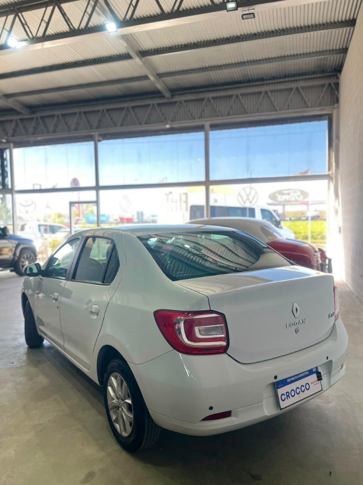Renault LOGAN PRIVILEGE 1.6 — foto 7