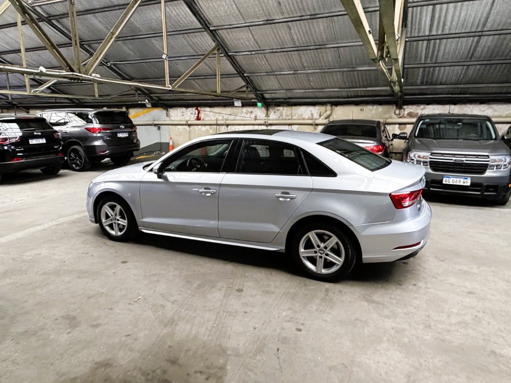 Audi A3 4P 1,4 Tfsi S-Tronic — foto 6