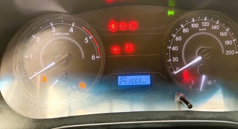 Toyota Hilux 4X4 CS DX 2.4 TDI 6 MT — foto 11