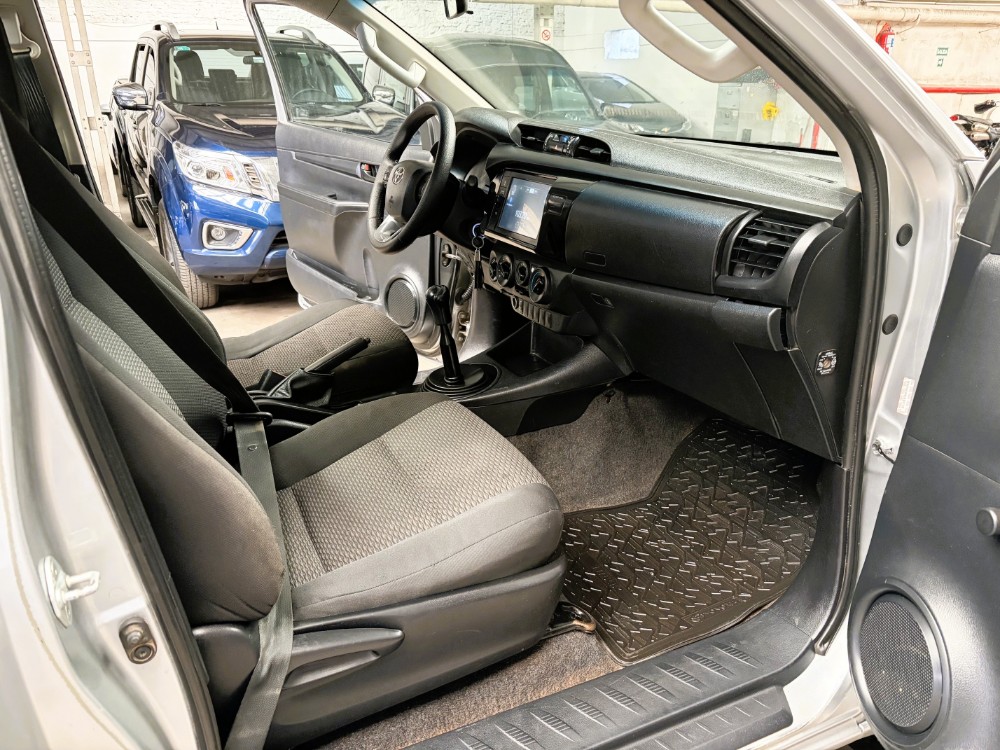 Toyota Hilux 4X4 CS DX 2.4 TDI 6 MT — foto 13