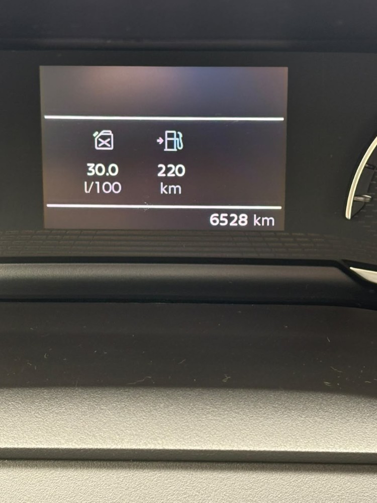 Peugeot 208 1.6 Allure Mt — foto 11