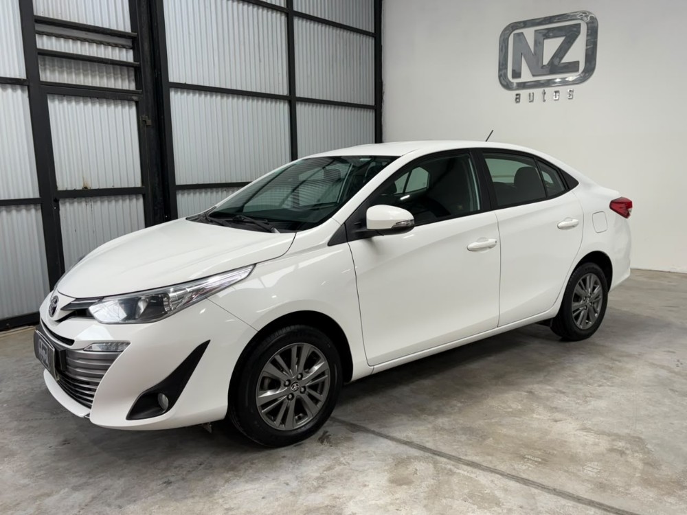 Toyota Yaris 1.5 Xls Mt — foto principal