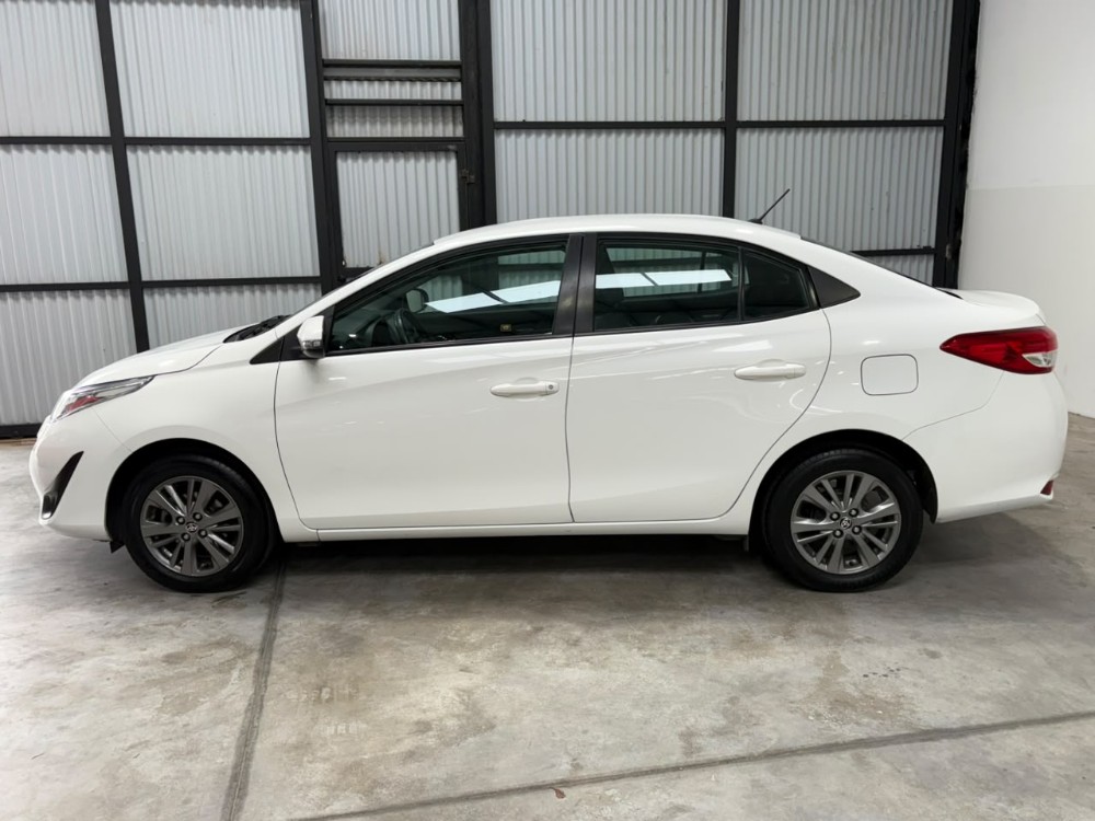 Toyota Yaris 1.5  Xls Mt — foto 5