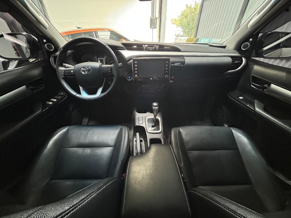 Toyota Hilux 2.8 Srx At Tdi dc 4x4 — foto 11