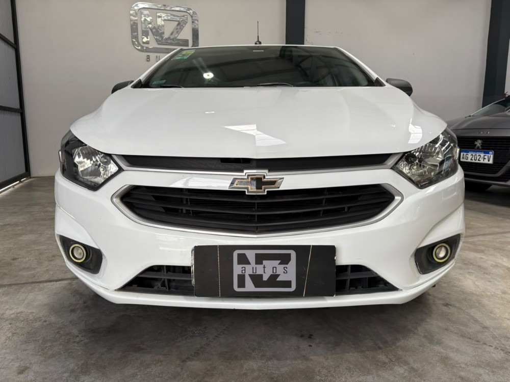 Chevrolet Onix 5P 1,4 Lt — foto 8