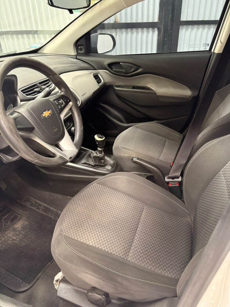 Chevrolet Onix 5P 1,4 Lt — foto 14