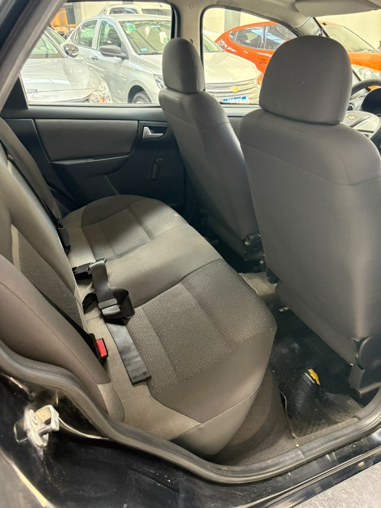 Chevrolet Celta 1.4 LT — foto 16