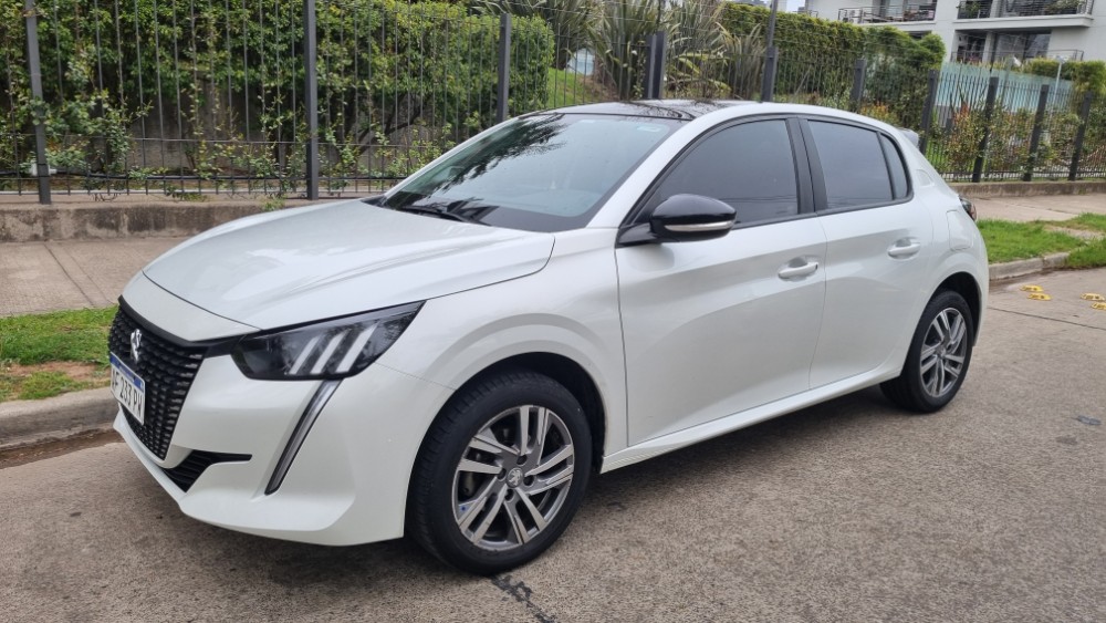 Peugeot 208 Allure — foto 6
