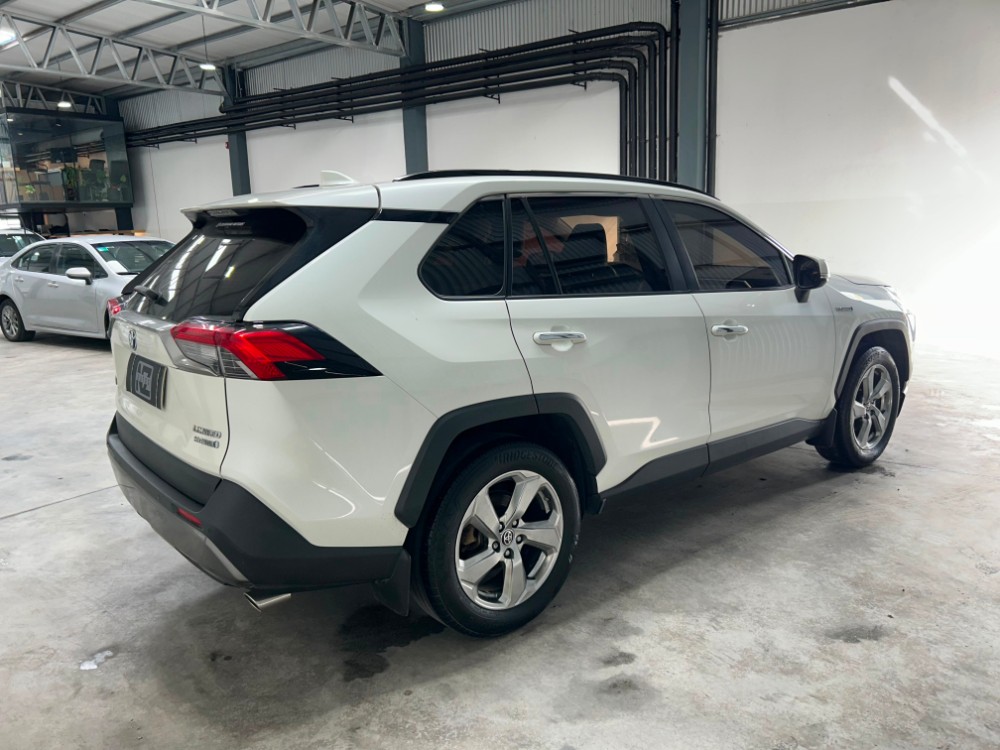 Toyota RAV4 2.5 Hybrid Ltd 4x4 — foto 8