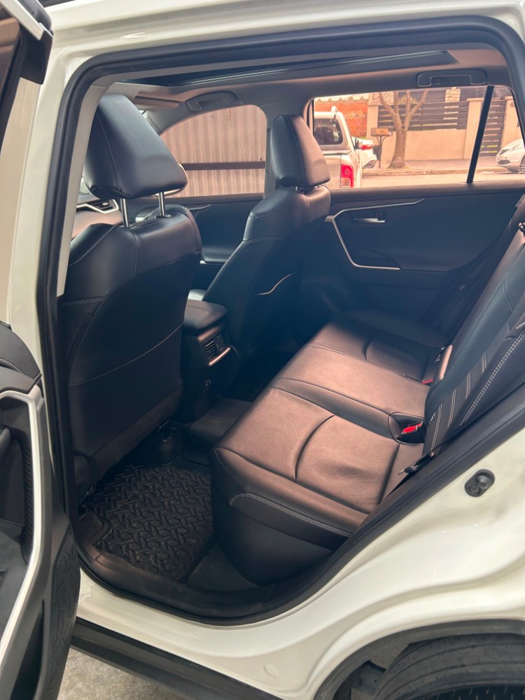 Toyota RAV4 2.5 Hybrid Ltd 4x4 — foto 15