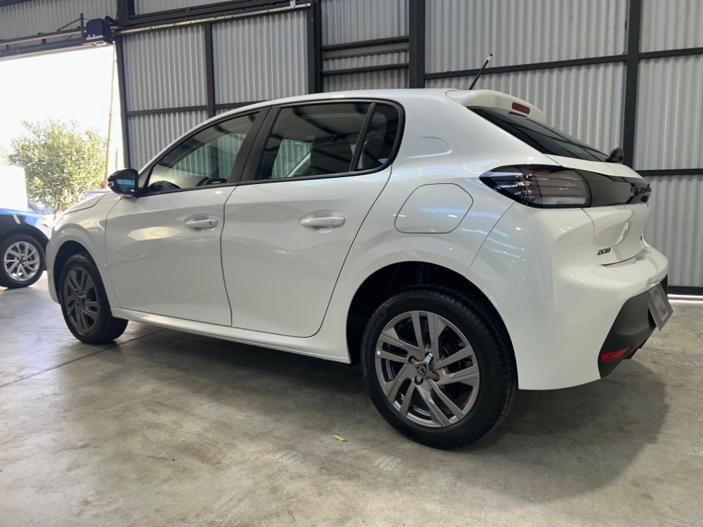 Peugeot 208 1.6 Active Pack At — foto 5