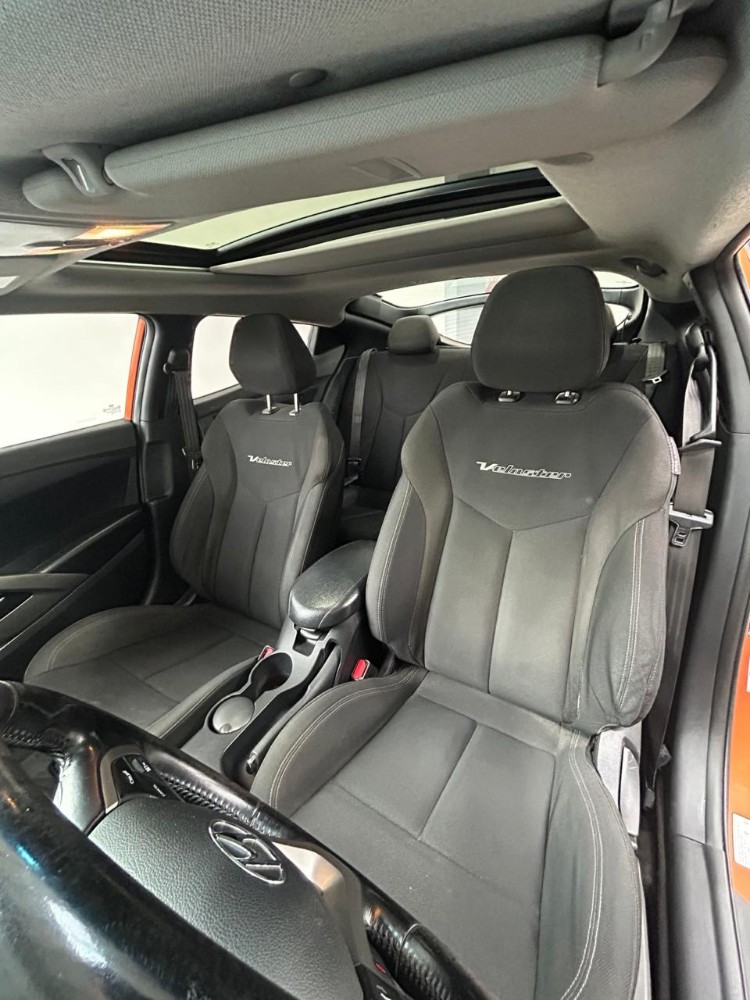 Hyundai Veloster 1.6 AT 130CV — foto 16