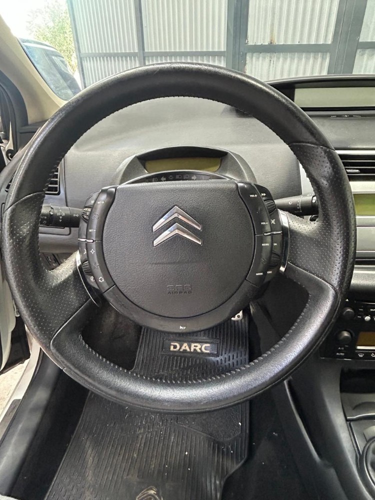 Citroën C4 2.0 16v Exclusive — foto 9