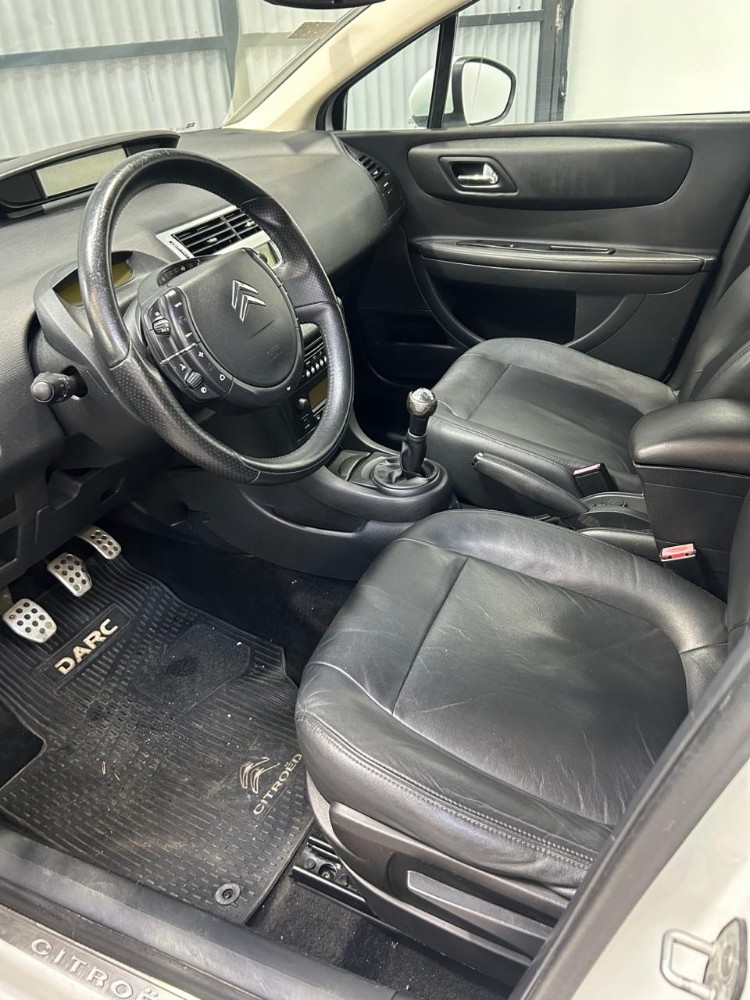 Citroën C4 2.0 16v Exclusive — foto 14