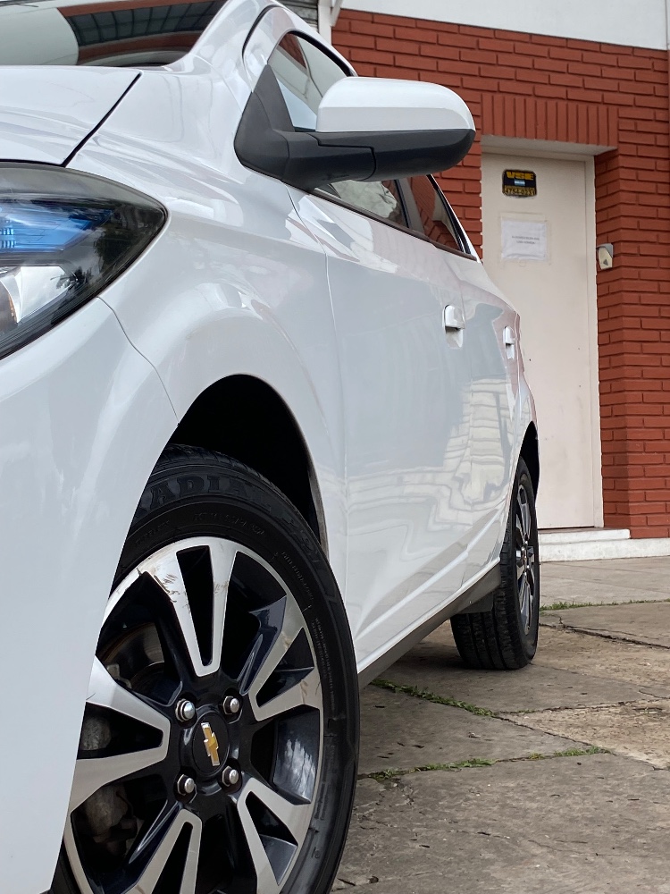 Chevrolet ONIX 5P 1,4 Ltz — foto 3
