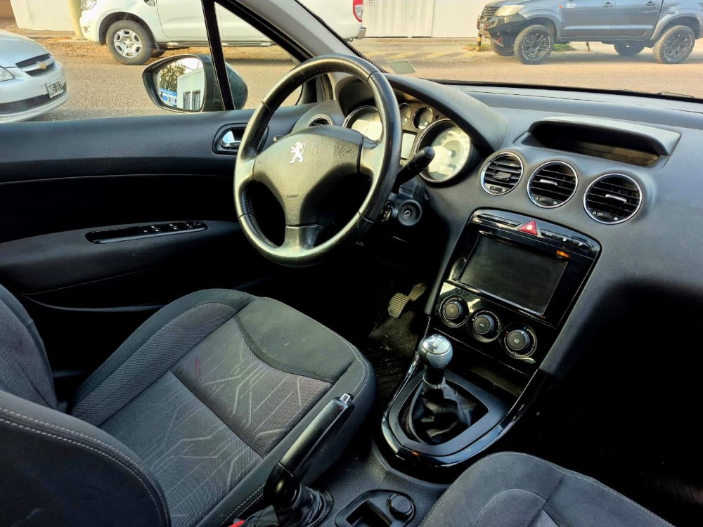 Peugeot 408 4P 1,6 Allure — foto 4