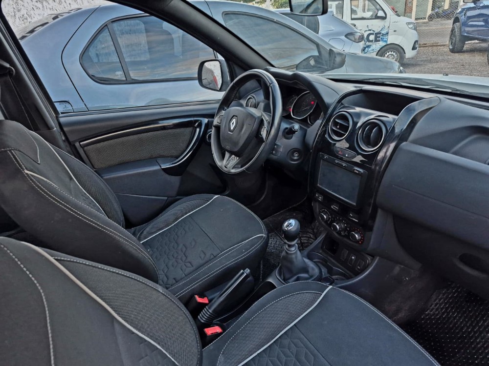 Renault DUSTER OROCH PICK - UP D/C 2,0 Privelege — foto 2