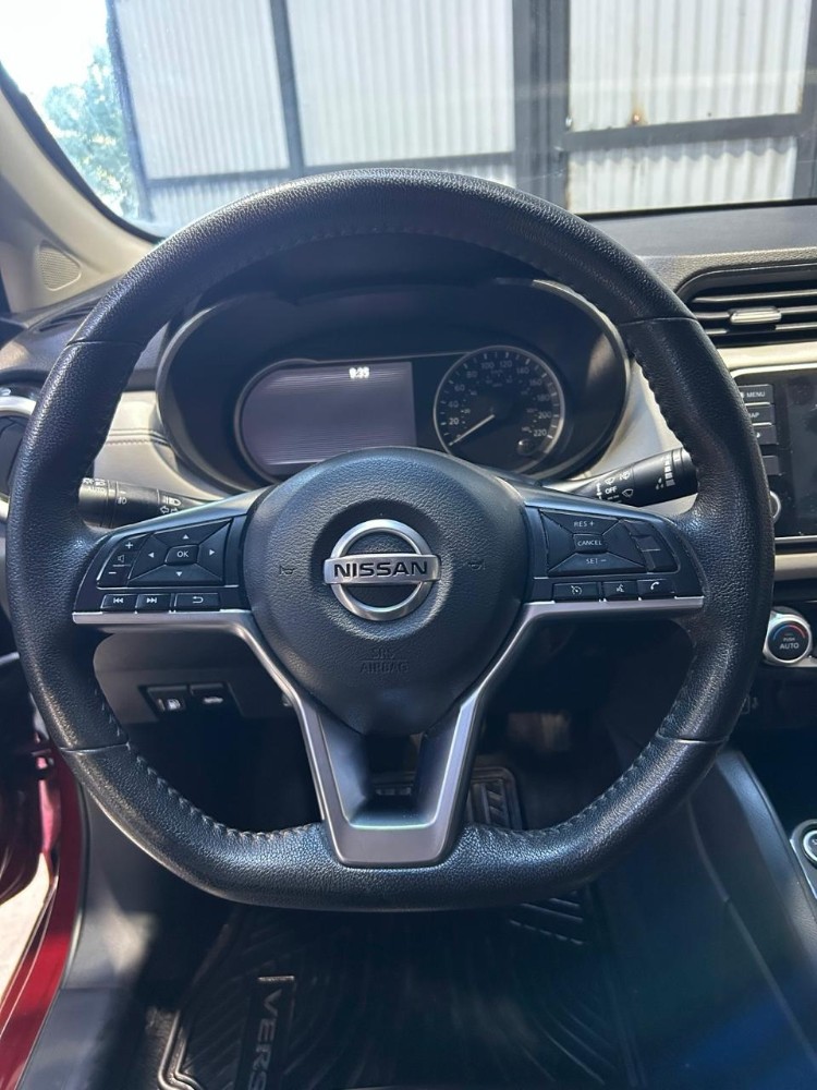 Nissan Versa 1.6 Exclusive At — foto 8