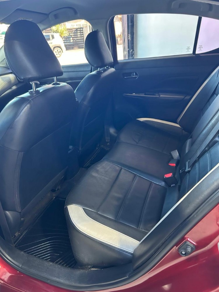 Nissan Versa 1.6 Exclusive At — foto 11