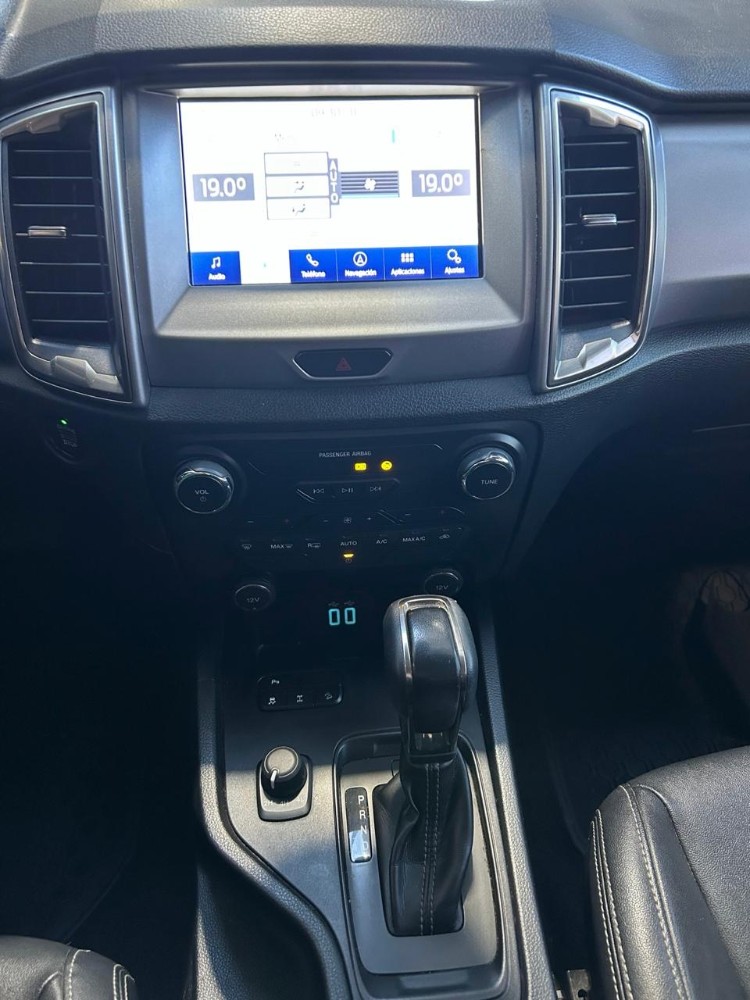 Ford RANGER PICK - UP 3.2 Limited DC 4x4 At — foto 10