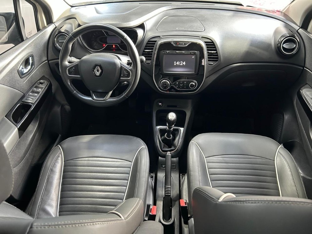 Renault Captur 2.0 Intens — foto 10