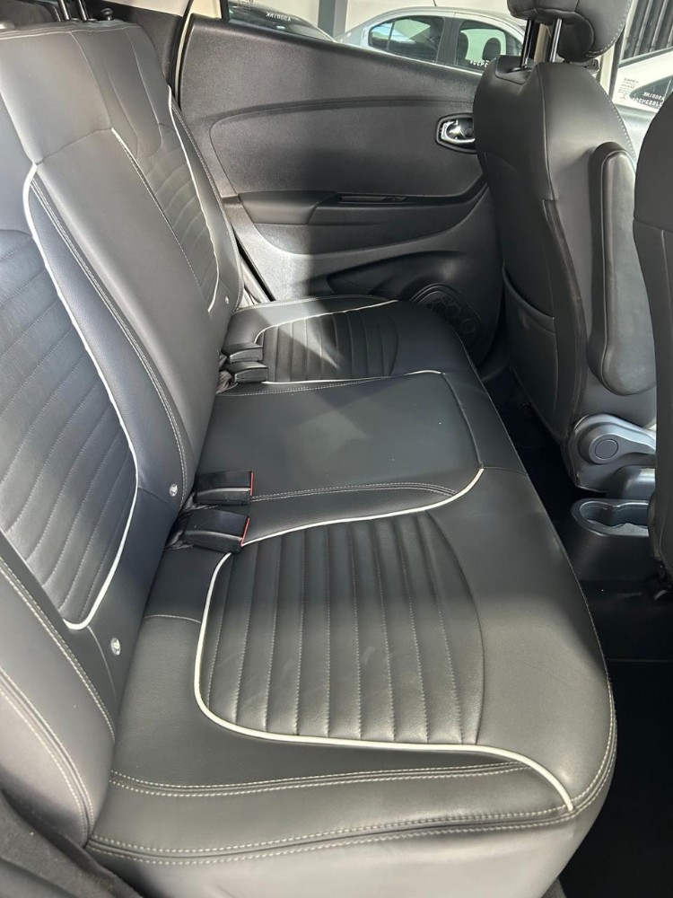 Renault Captur 2.0 Intens — foto 12